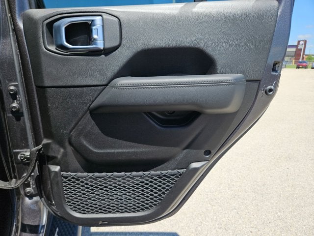 2021 Jeep Wrangler Unlimited Sahara Altitude