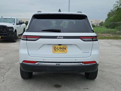 2024 Jeep Grand Cherokee Laredo A