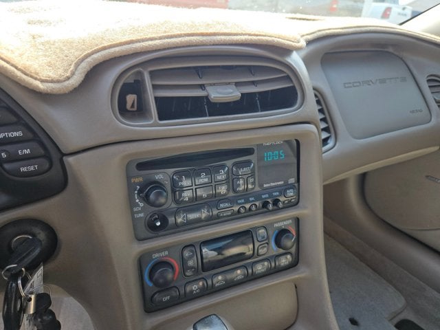 2004 Chevrolet Corvette 2dr Cpe