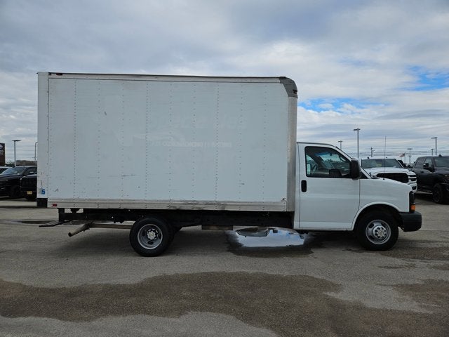 2015 Chevrolet Express Commercial Cutaway 3500 Van 159"