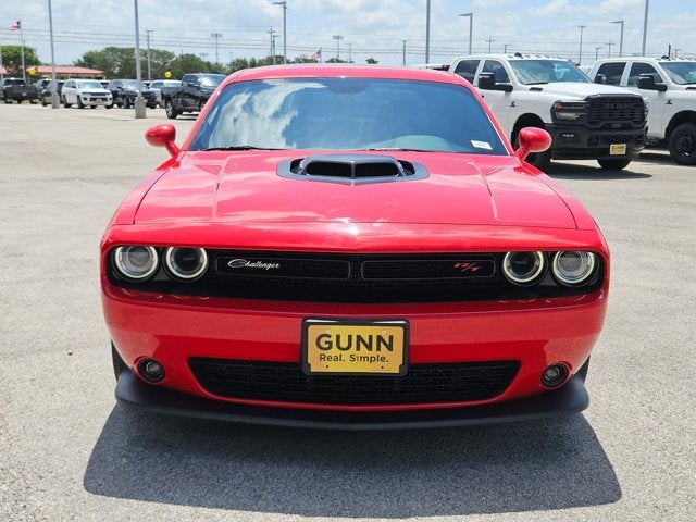 2016 Dodge Challenger 392 Hemi Scat Pack Shaker