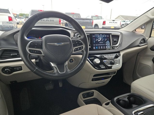 2020 Chrysler Pacifica Touring L Plus