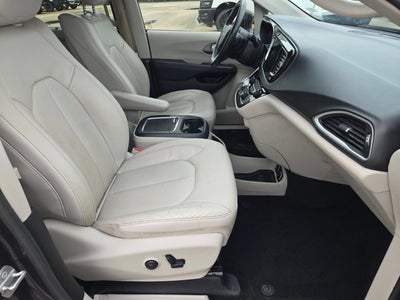 2020 Chrysler Pacifica Touring L Plus