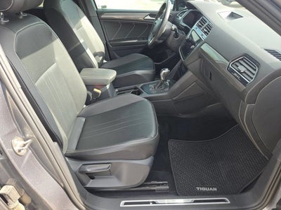 2022 Volkswagen Tiguan SE R-Line Black