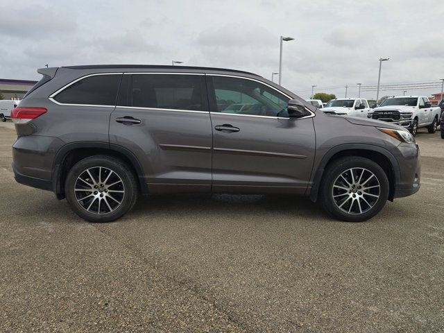 2018 Toyota Highlander SE
