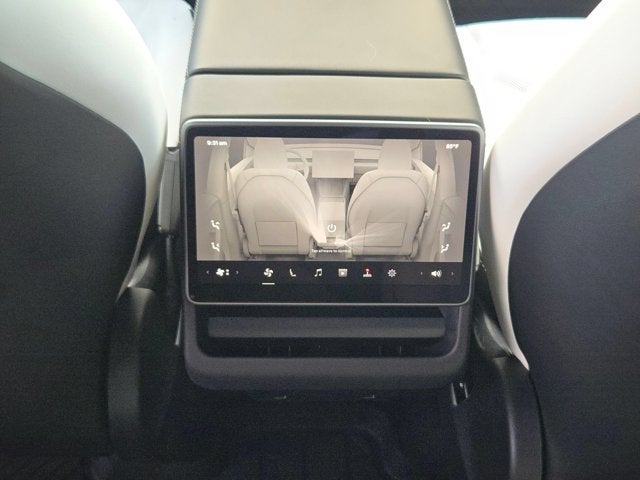 2026 Tesla Model Y RWD