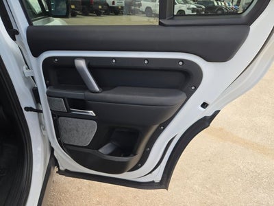 2024 Land Rover Defender X-Dynamic SE