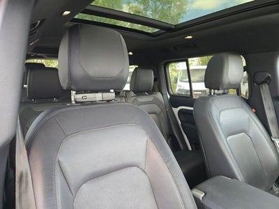 2024 Land Rover Defender X-Dynamic SE