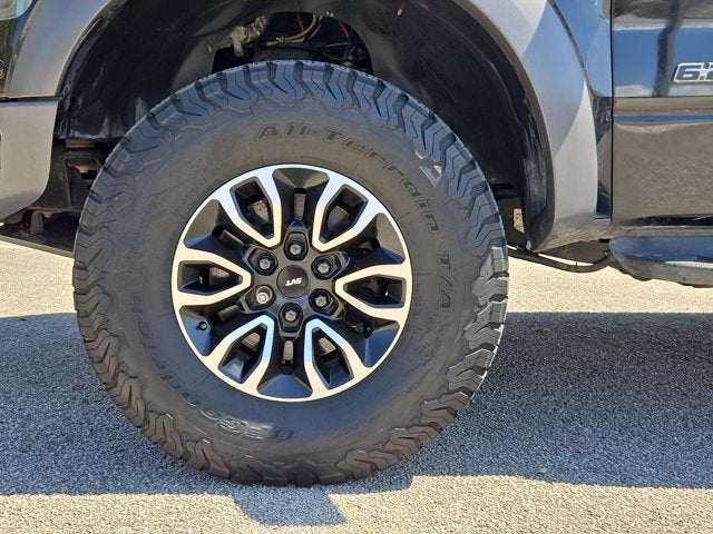 2014 Ford F-150 4WD SuperCrew 145" SVT Raptor