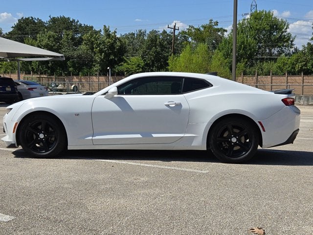 2017 Chevrolet Camaro 2dr Cpe 1LT