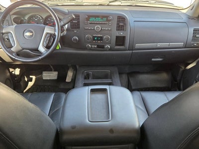 2010 Chevrolet Silverado 3500HD 4WD Crew Cab 167" SRW LT