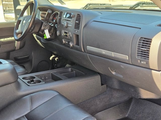2010 Chevrolet Silverado 3500HD 4WD Crew Cab 167" SRW LT