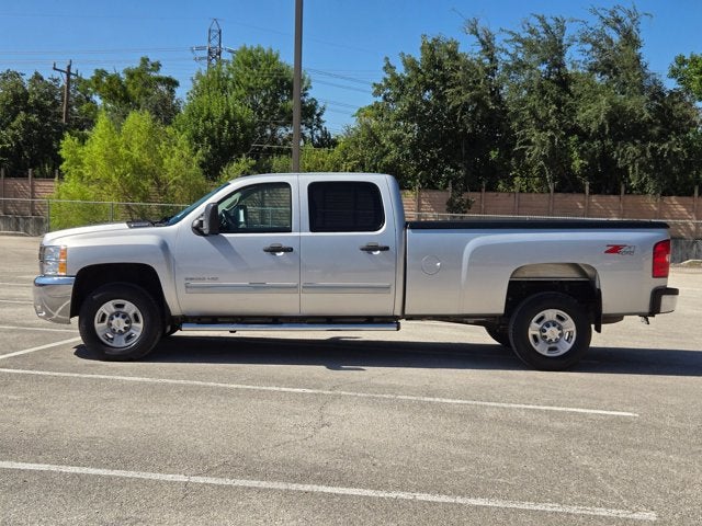 2010 Chevrolet Silverado 3500HD 4WD Crew Cab 167" SRW LT