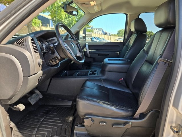 2010 Chevrolet Silverado 3500HD 4WD Crew Cab 167" SRW LT