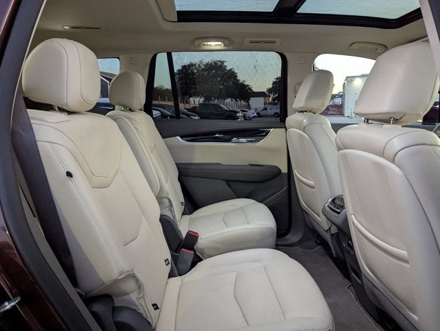 2022 Cadillac XT6 Premium Luxury