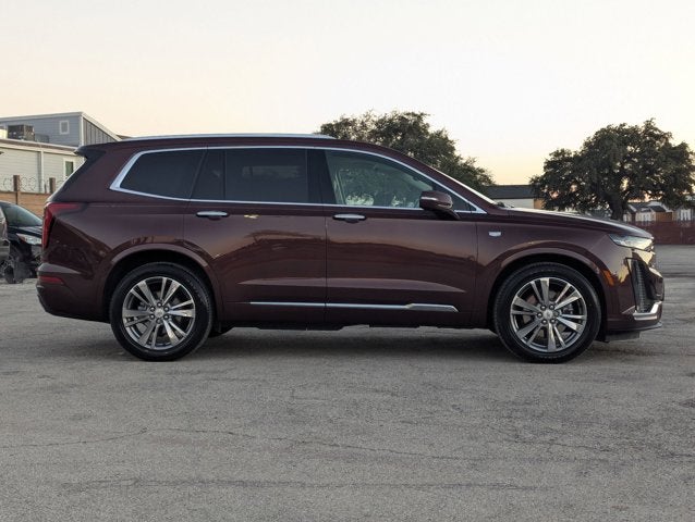 2022 Cadillac XT6 Premium Luxury