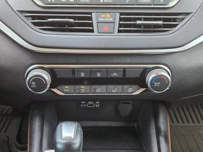 2022 Nissan Altima 2.5 SR AWD Sedan