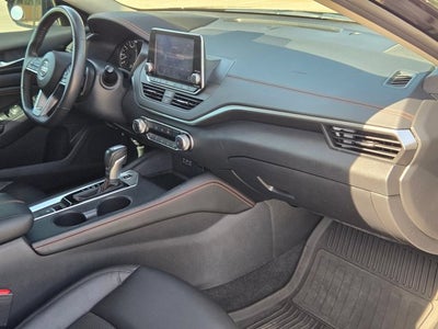 2022 Nissan Altima 2.5 SR AWD Sedan