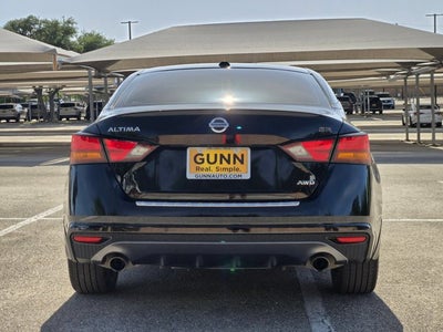 2022 Nissan Altima 2.5 SR AWD Sedan