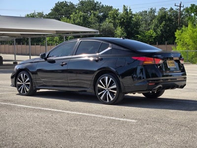 2022 Nissan Altima 2.5 SR AWD Sedan