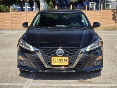 2022 Nissan Altima 2.5 SR AWD Sedan