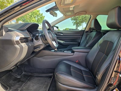 2022 Nissan Altima 2.5 SR AWD Sedan