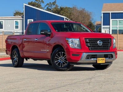 2020 Nissan Titan SV