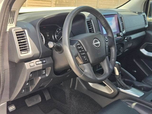 2022 Nissan Frontier Crew Cab 4x2 SV Auto