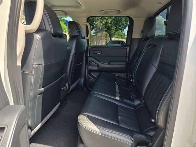 2022 Nissan Frontier Crew Cab 4x2 SV Auto