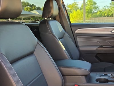 2021 Volkswagen Atlas Cross Sport 2.0T SE with Technology FWD