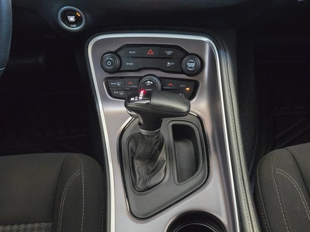 2021 Dodge Challenger SXT RWD