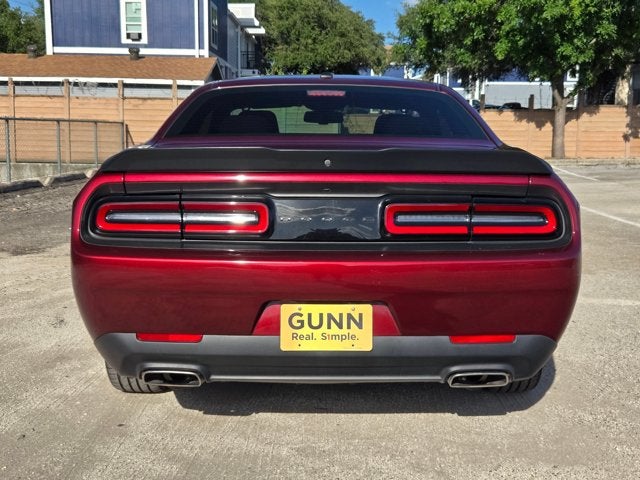 2021 Dodge Challenger SXT RWD