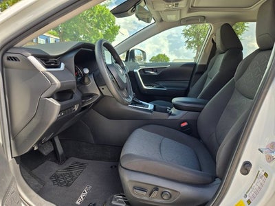 2022 Toyota RAV4 XLE FWD