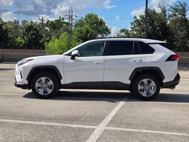 2022 Toyota RAV4 XLE FWD
