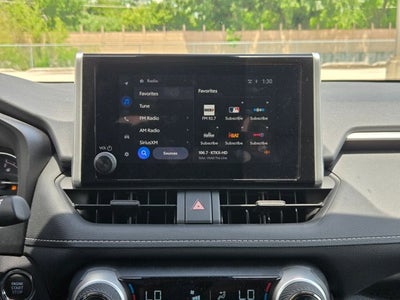 2025 Toyota RAV4 XLE FWD