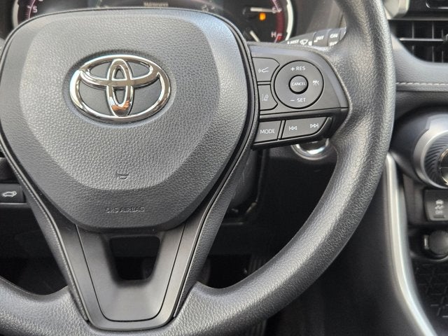 2025 Toyota RAV4 XLE FWD