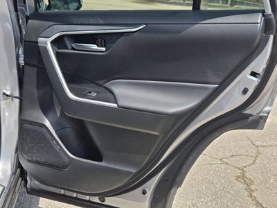 2025 Toyota RAV4 XLE FWD