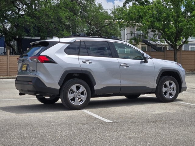 2025 Toyota RAV4 XLE FWD