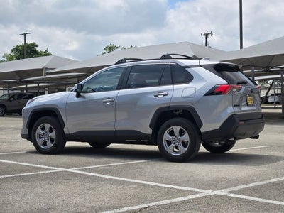 2025 Toyota RAV4 XLE FWD
