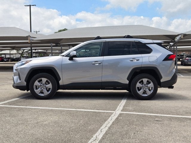 2025 Toyota RAV4 XLE FWD