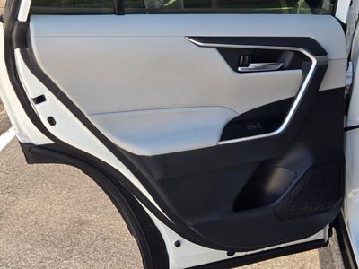 2023 Toyota RAV4 XLE FWD
