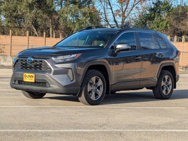 2022 Toyota RAV4 Hybrid XLE