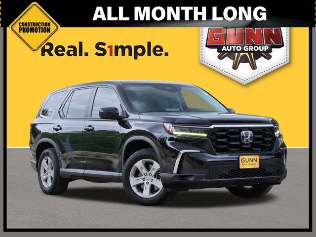 2023 Honda Pilot LX 2WD's photo