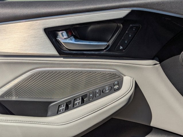 2022 Acura MDX w/Technology Package