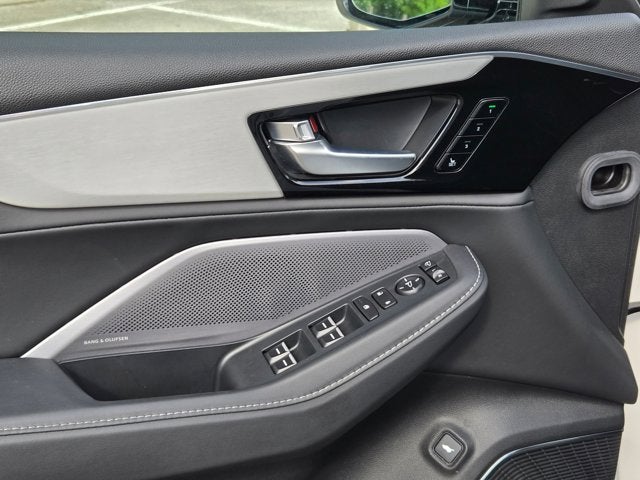2025 Acura MDX w/Technology Package