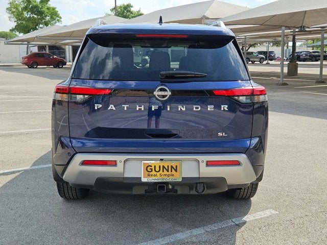 2022 Nissan Pathfinder SL