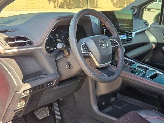 2025 Toyota Sienna XSE FWD 7-Passenger