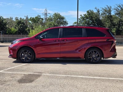 2025 Toyota Sienna XSE FWD 7-Passenger