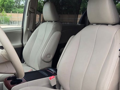 2013 Toyota Sienna XLE