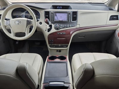 2013 Toyota Sienna XLE